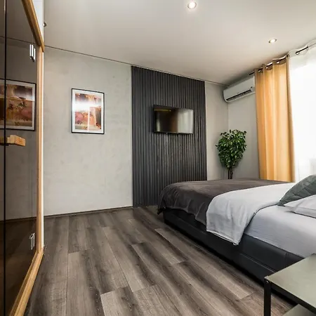 Marcel Apartment