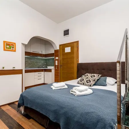 Marcel Apartment *