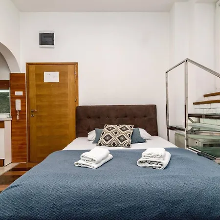 Marcel Apartment *